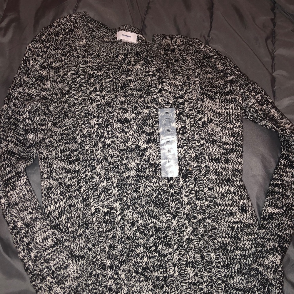 Old navy sweater
